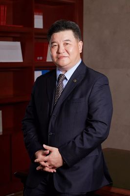 35年的保险生涯,他从中看到了什么? --专访“年度卓越经理人”新华保险副总裁李源